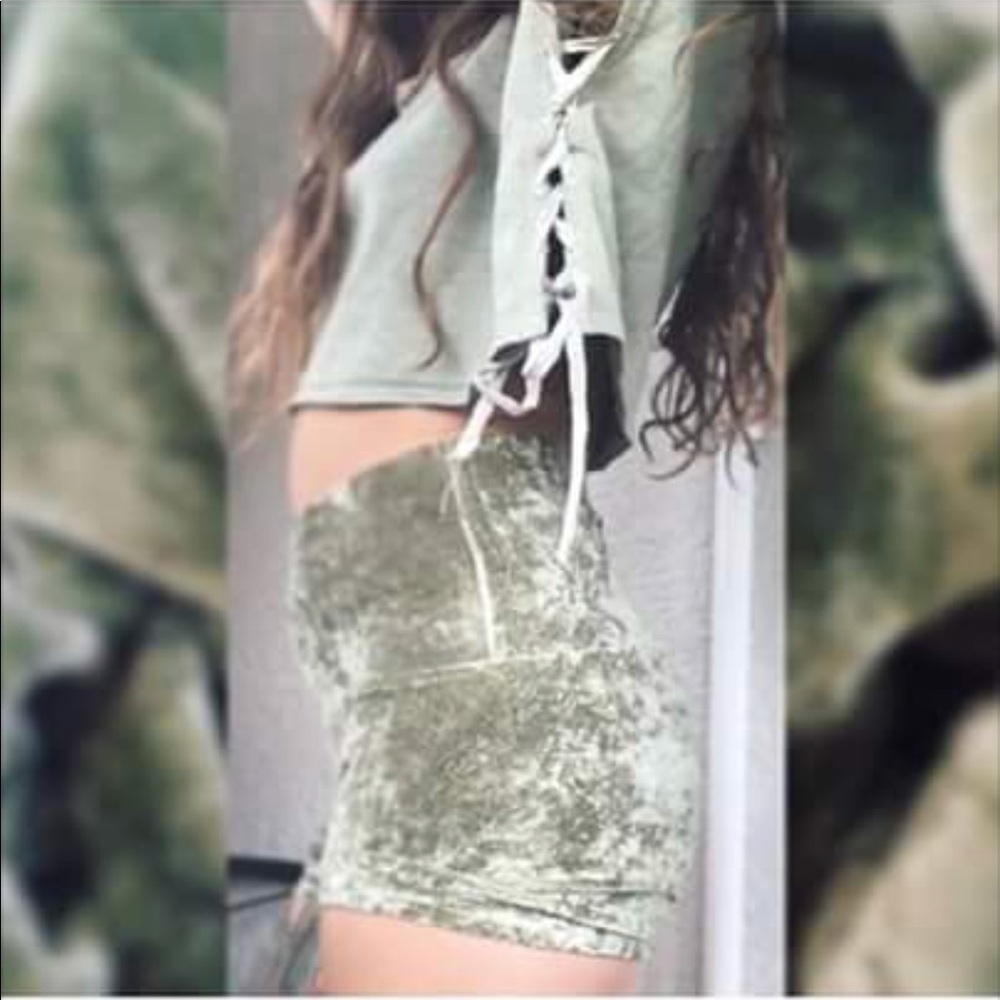 Organic bamboo velour high waist booty shorts